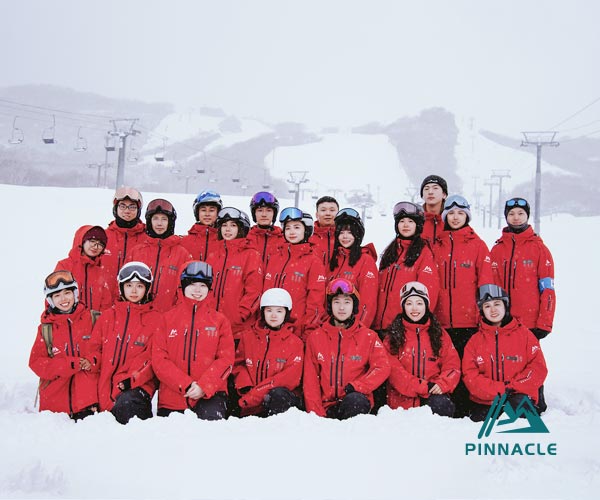 Pinnacle snow sports ski 一對一私教滑雪課程單板滑雪示範