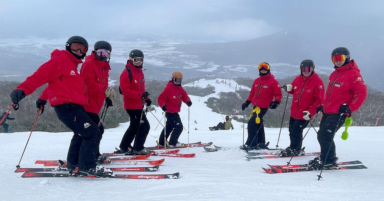 在二世谷参加CSIA雙板認證,讓滑雪能力完成躍進 3 Pinnacle snowsports CSIA 雙板認證與培訓